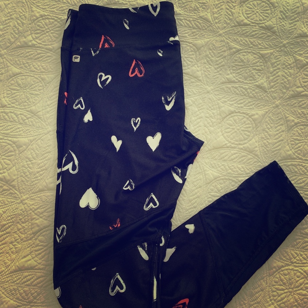 2 Demi Lovato Fabletics leggings